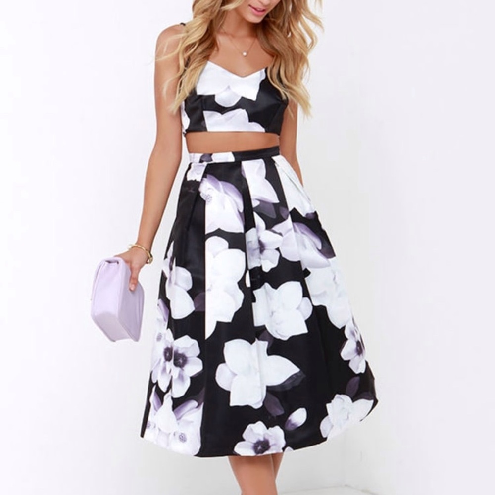LULUS Black & White Casting Shadows Black Floral Print Two-Piece Dress XS